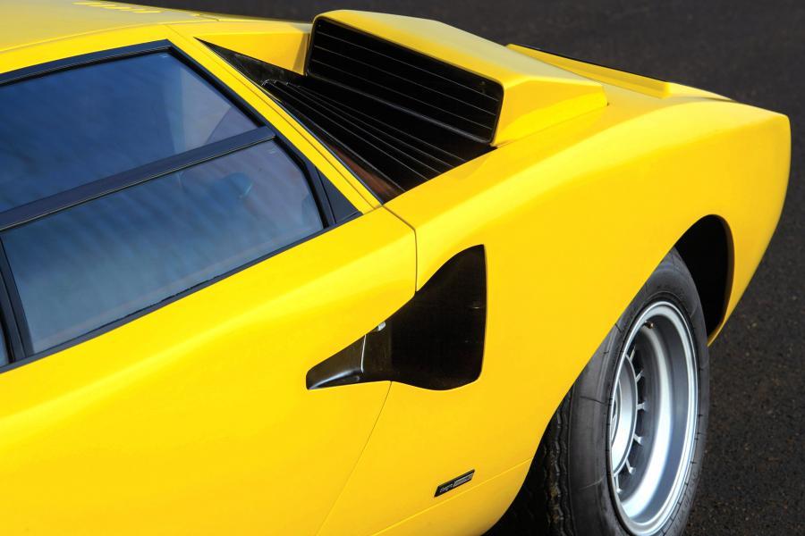 Детали экстерьера Lamborghini Countach LP400 1974 года  (WW) (фото 26 из 55)